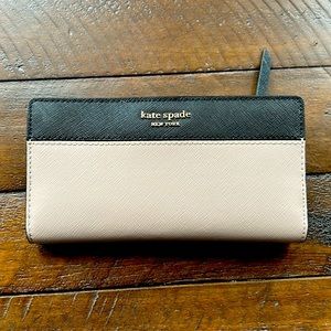 Kate Spade New York Wallet